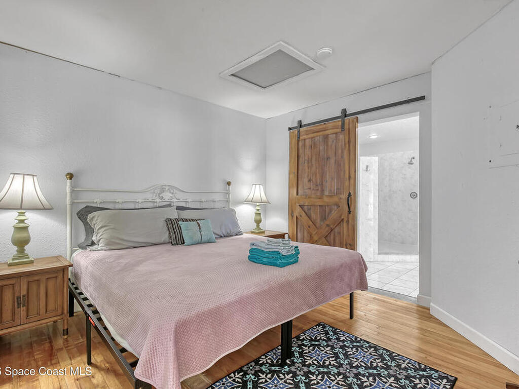 2179 Pineapple Avenue, Melbourne, FL 32935