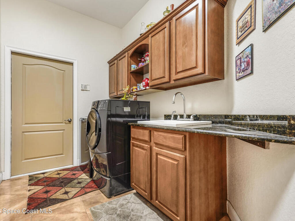 933 Hialeah Street, Rockledge, FL 32955