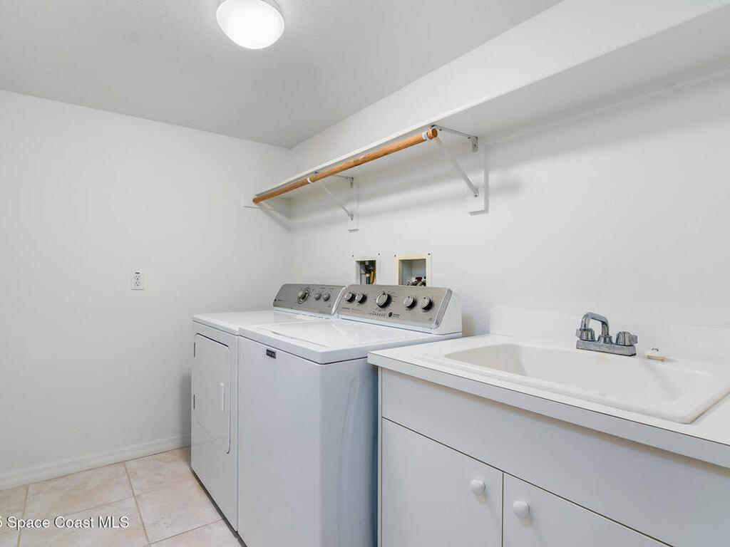 7048 Sevilla Court, Cape Canaveral, FL 32920