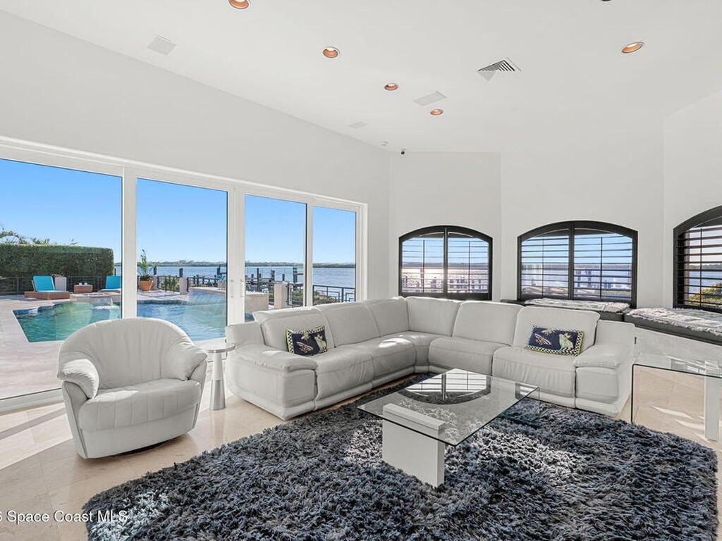 4828 S Peninsula Drive, Ponce Inlet, FL 32127