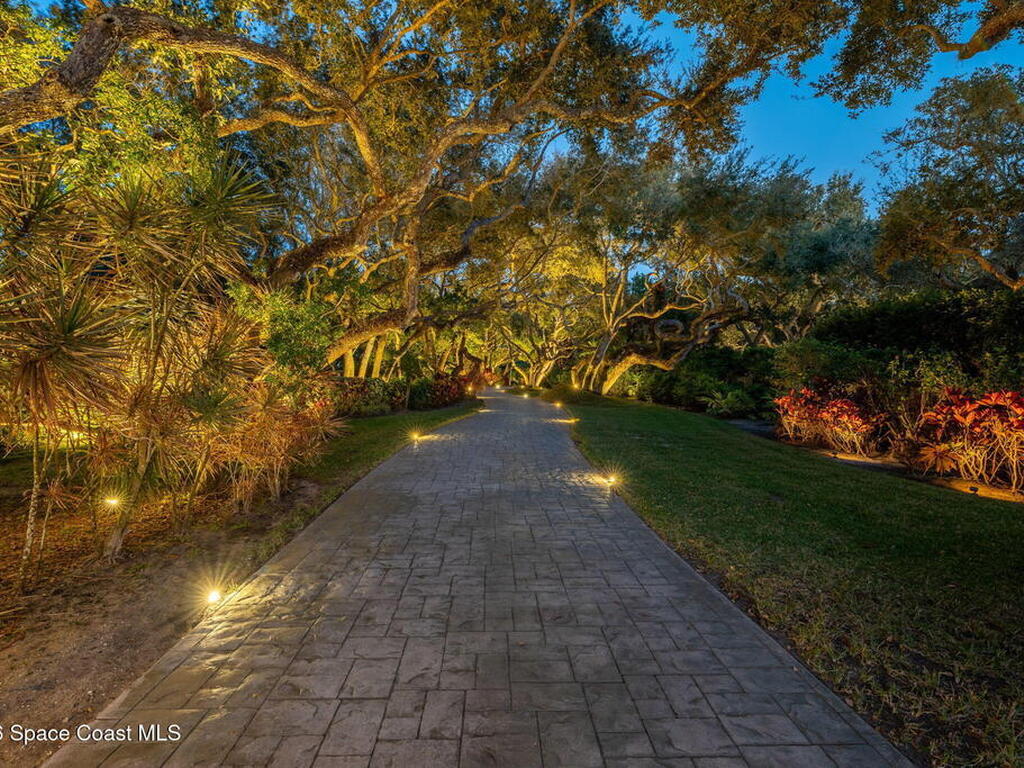 4828 S Peninsula Drive, Ponce Inlet, FL 32127