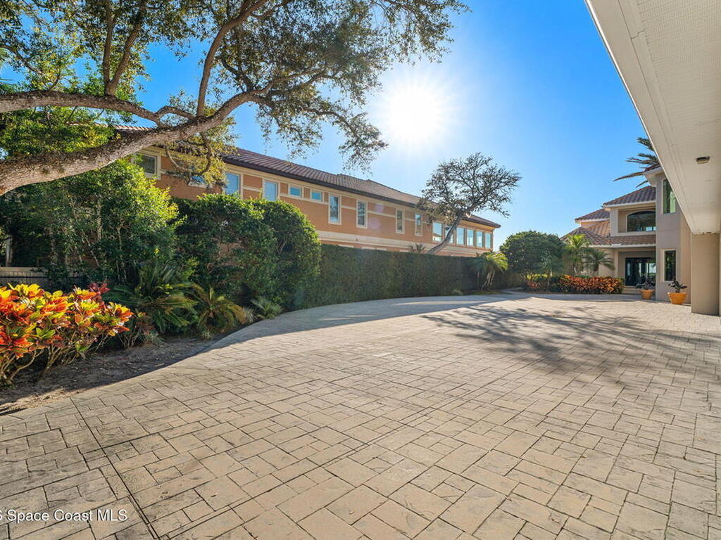 4828 S Peninsula Drive, Ponce Inlet, FL 32127