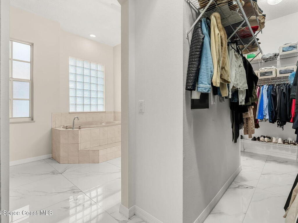 3130 Southern Oaks Drive, Merritt Island, FL 32952