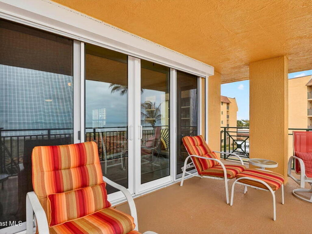 8472 Ridgewood Avenue, Cape Canaveral, FL 32920