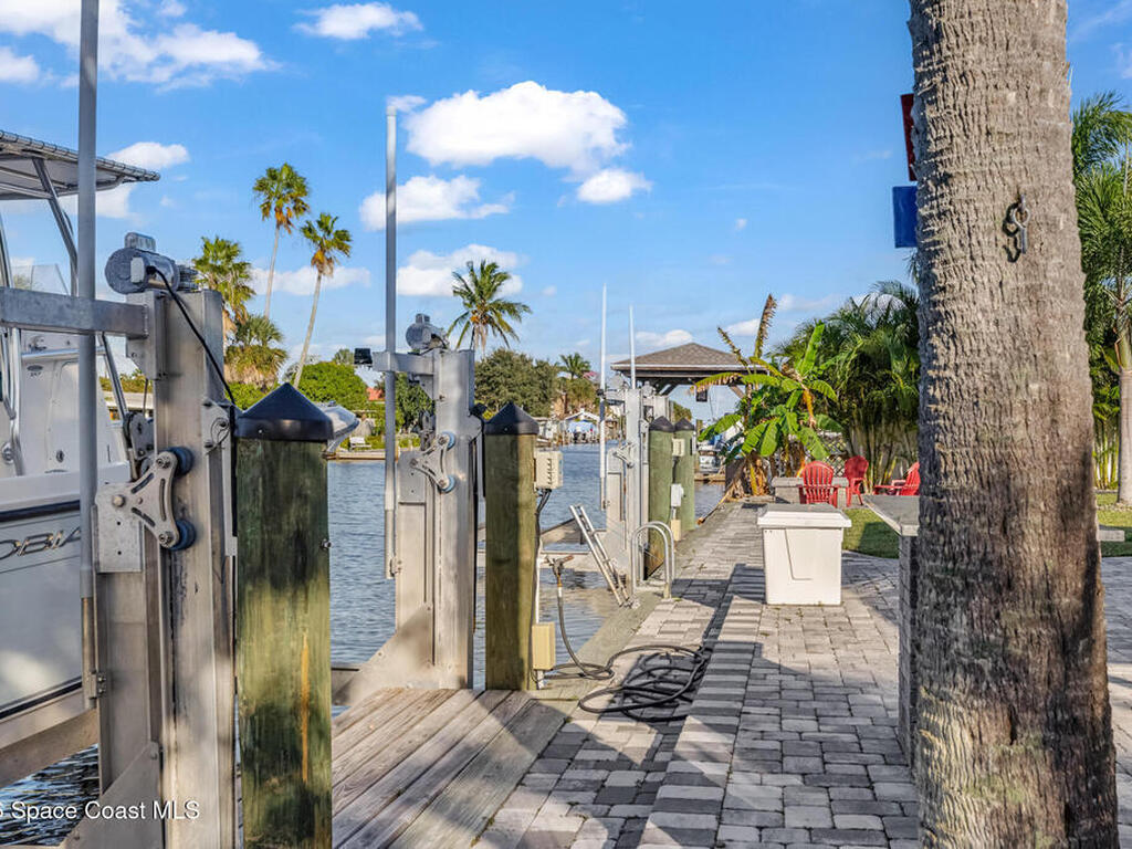 1640 S Harbor Drive, Merritt Island, FL 32952