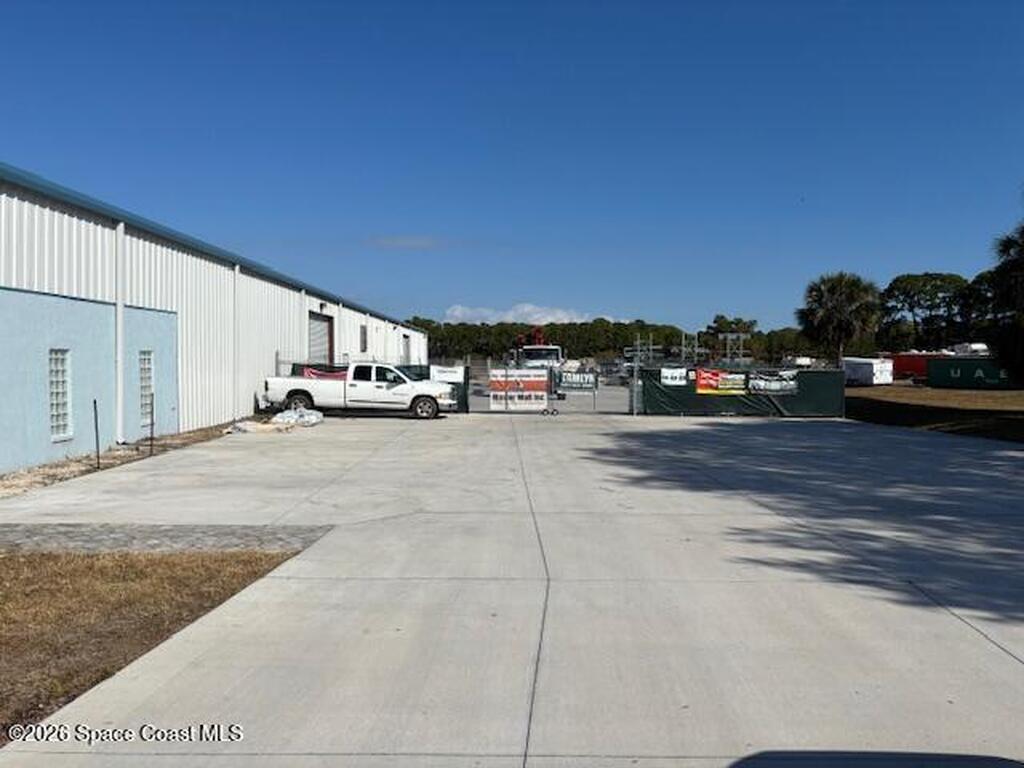 2760 Business Center Boulevard, Melbourne, FL 32940