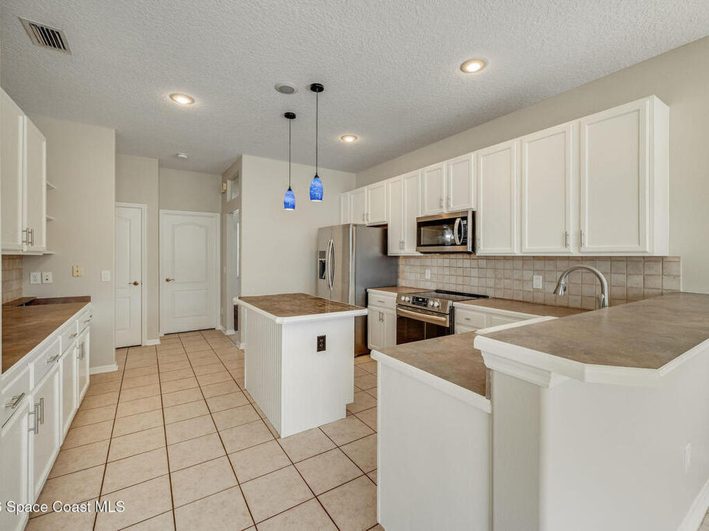 776 Autumn Glen Drive, Suntree, FL 32940