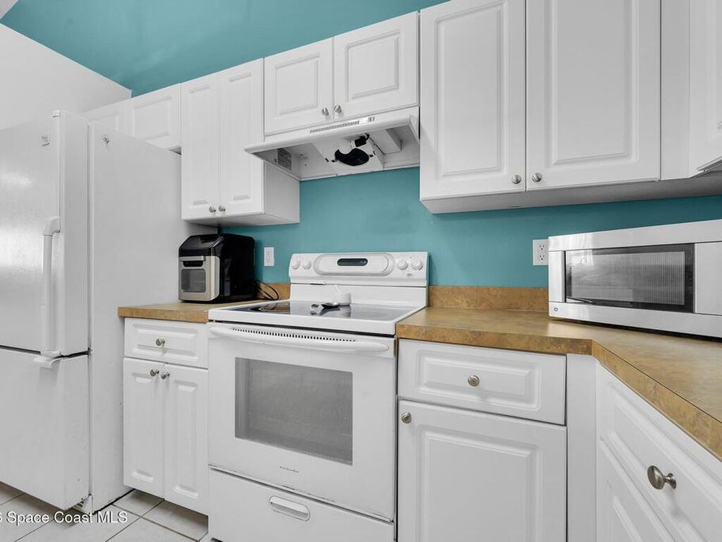 8016 106th Avenue, Vero Beach, FL 32967