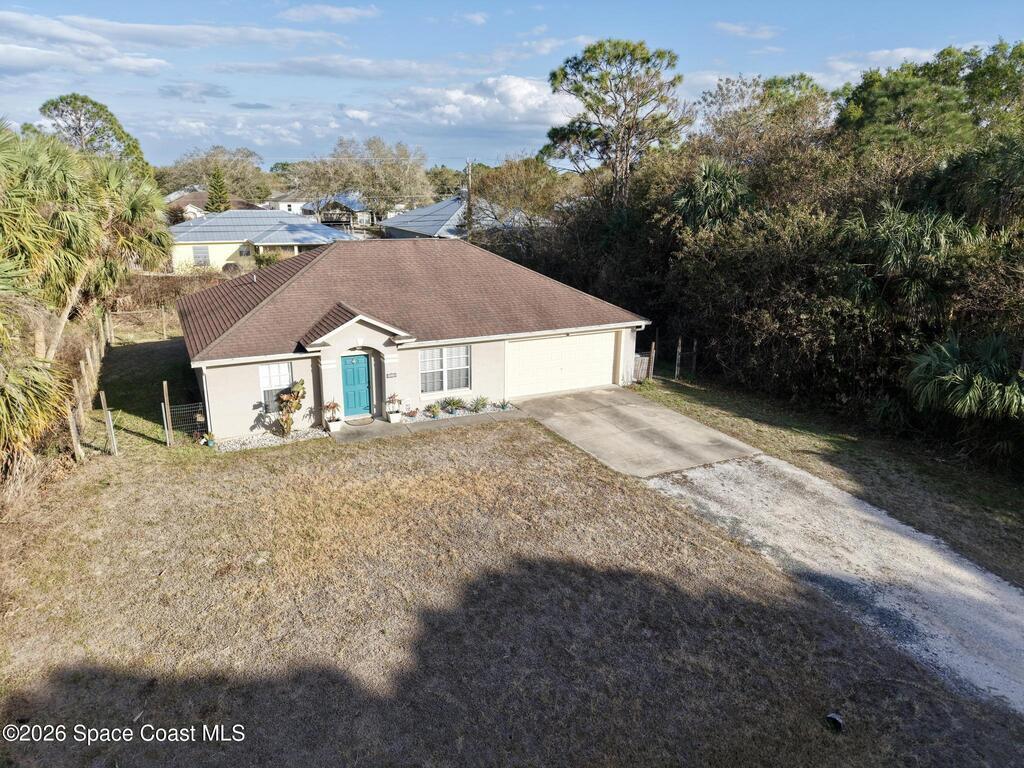 8016 106th Avenue, Vero Beach, FL 32967