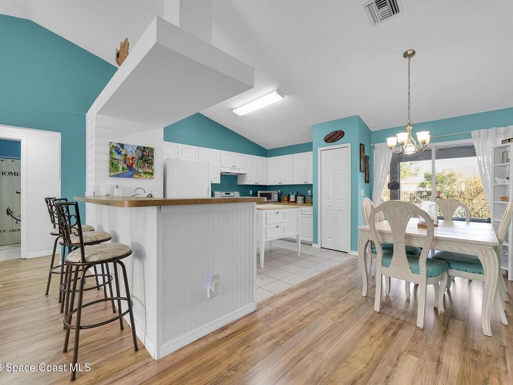 8016 106th Avenue, Vero Beach, FL 32967