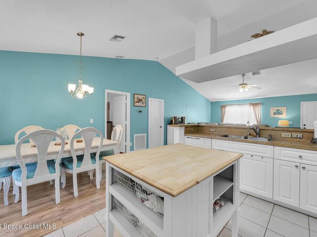 8016 106th Avenue, Vero Beach, FL 32967