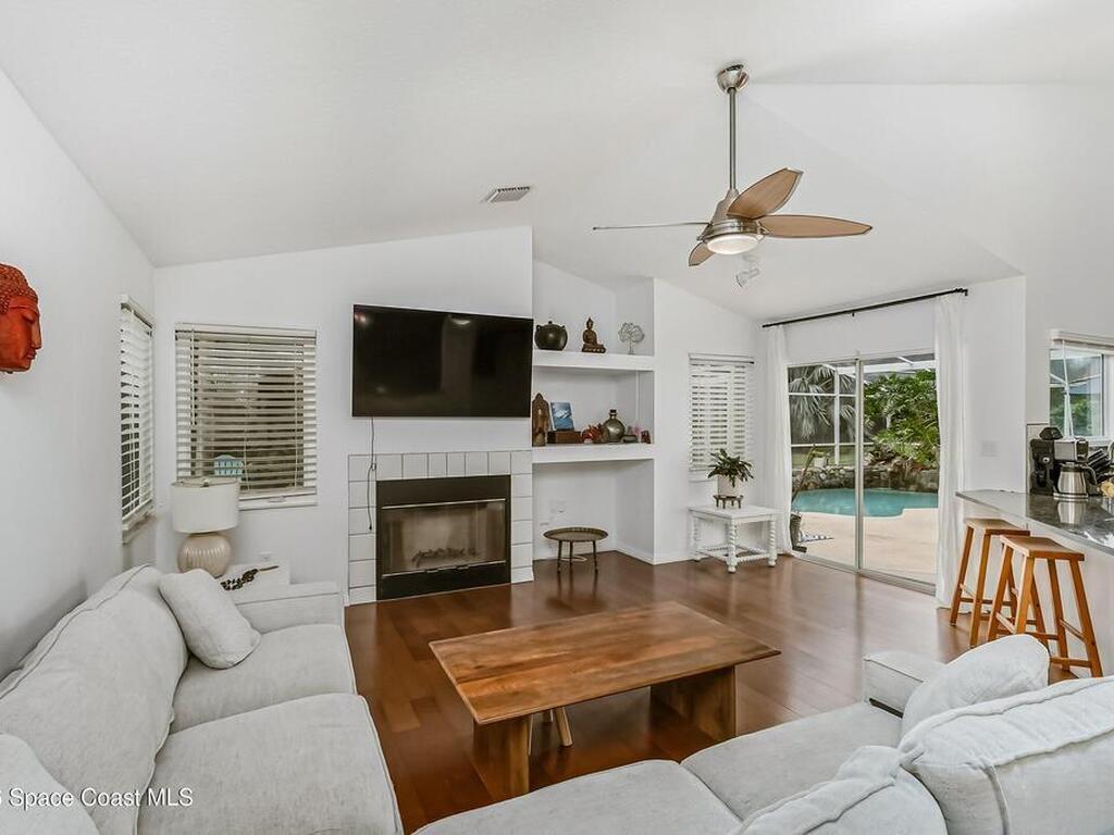 1934 Glen Meadows Circle, Melbourne, FL 32935