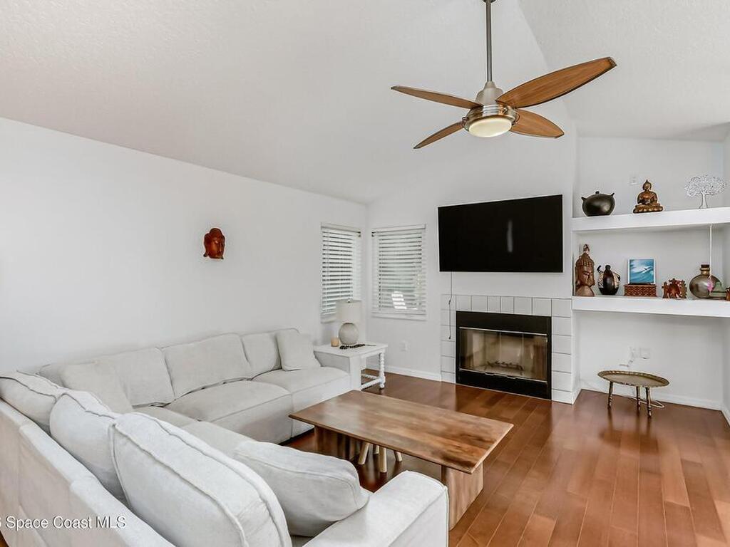 1934 Glen Meadows Circle, Melbourne, FL 32935