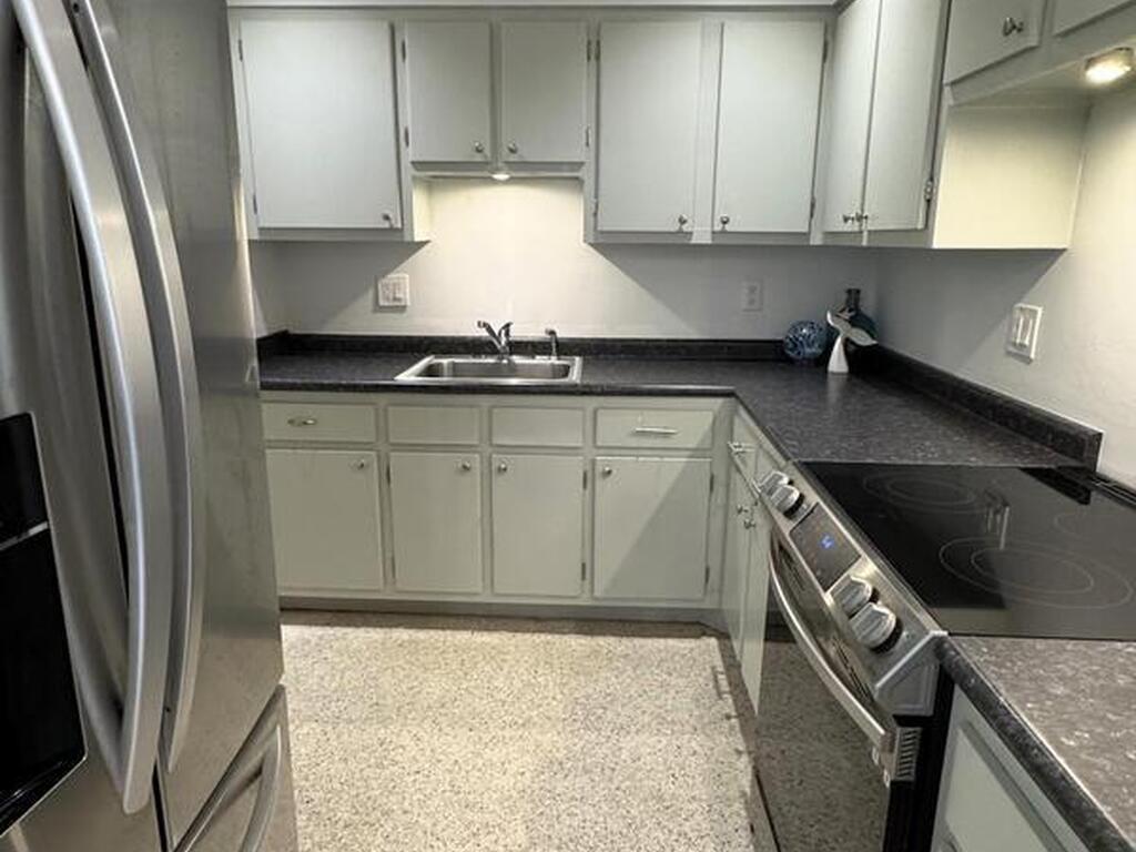 200 Bounty Street, Merritt Island, FL 32952