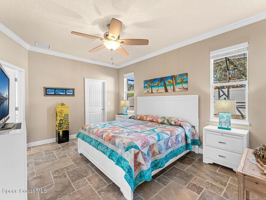 1139 S Brevard Avenue, Cocoa Beach, FL 32931