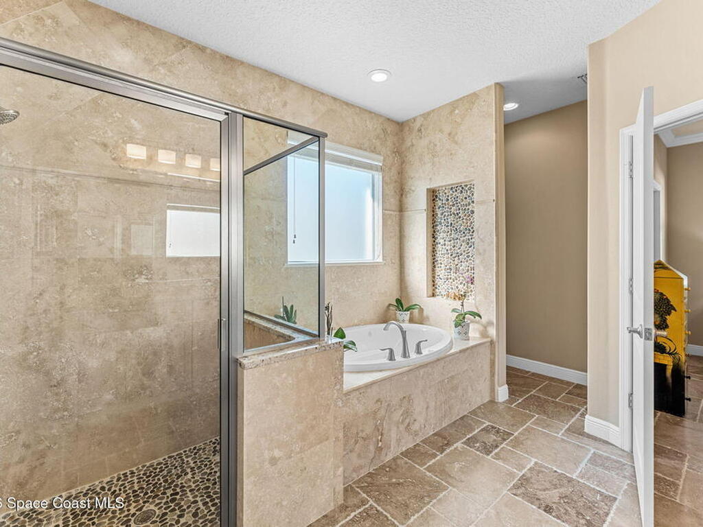 1139 S Brevard Avenue, Cocoa Beach, FL 32931