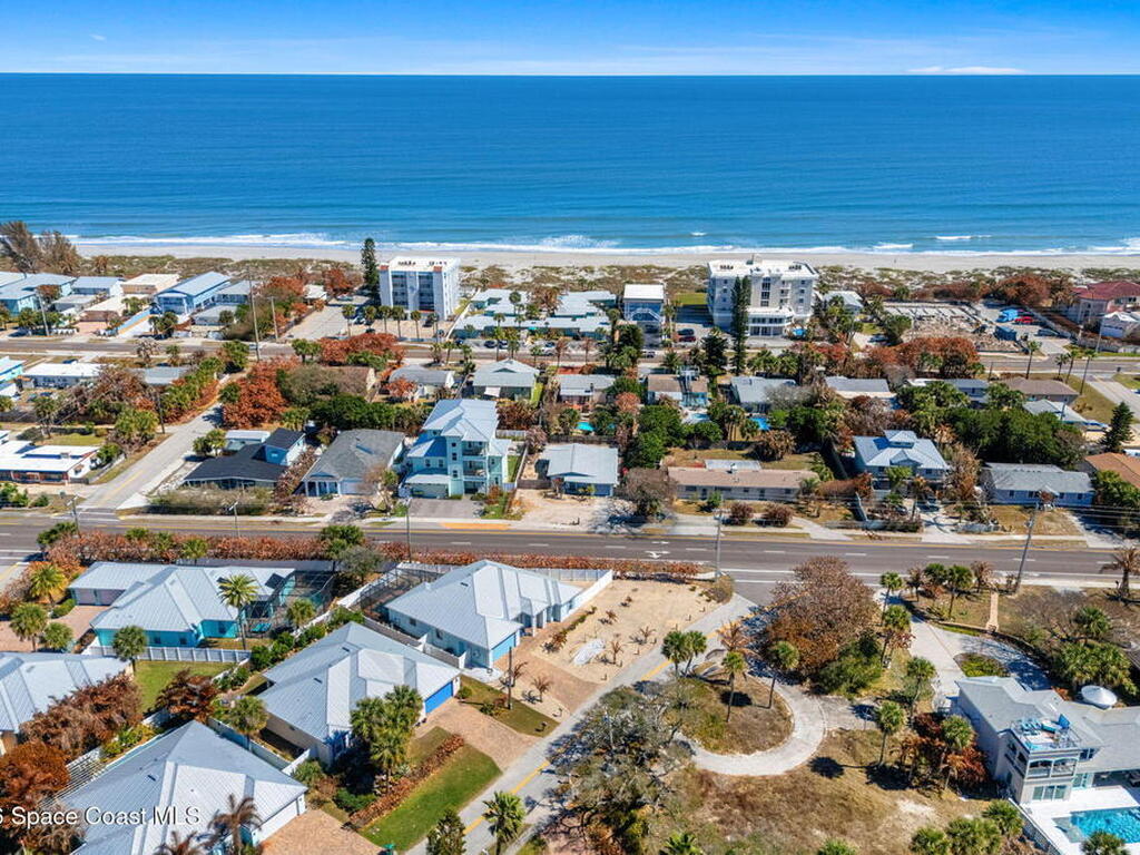 1139 S Brevard Avenue, Cocoa Beach, FL 32931