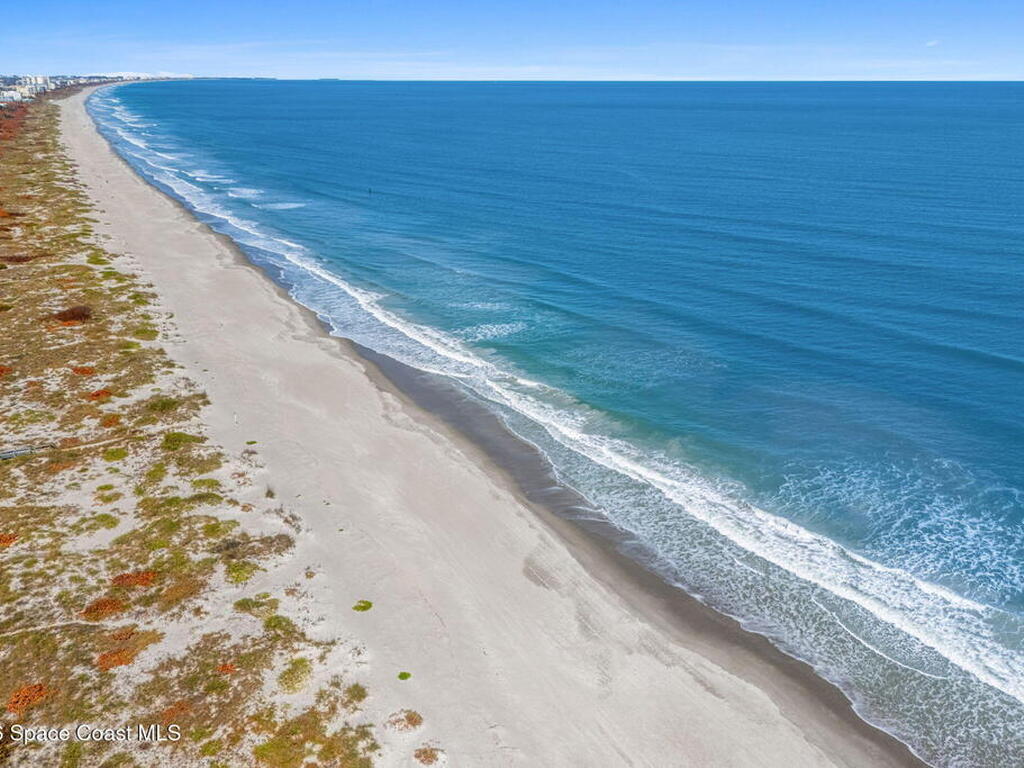 1139 S Brevard Avenue, Cocoa Beach, FL 32931