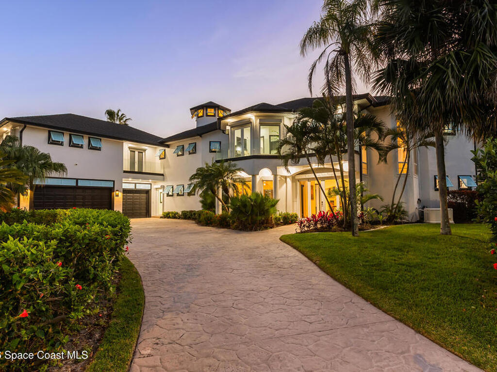 2 River Falls Drive, Cocoa Beach, FL 32931