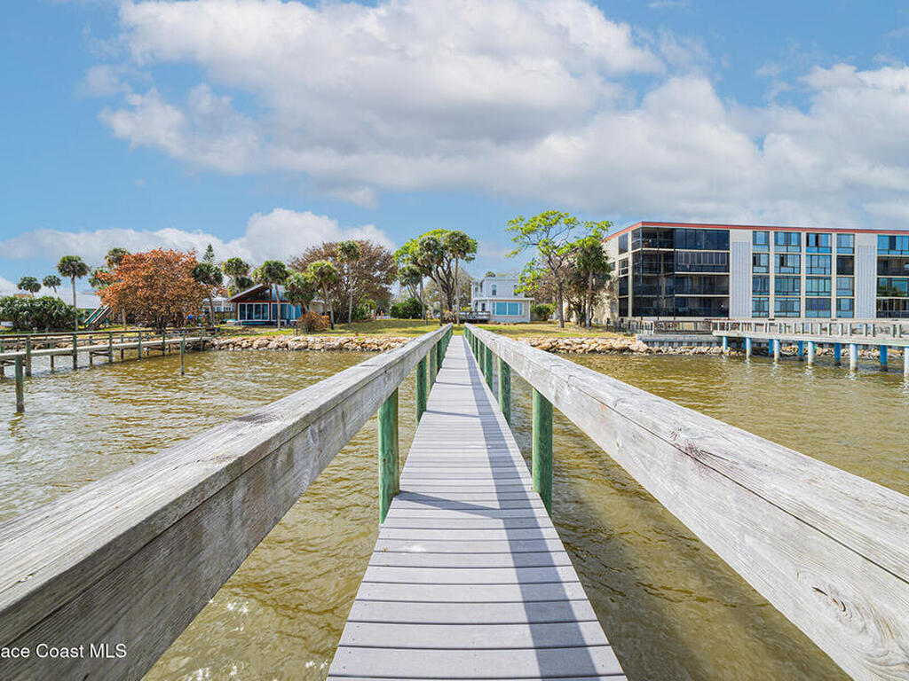 527 Indian River Avenue, Titusville, FL 32796