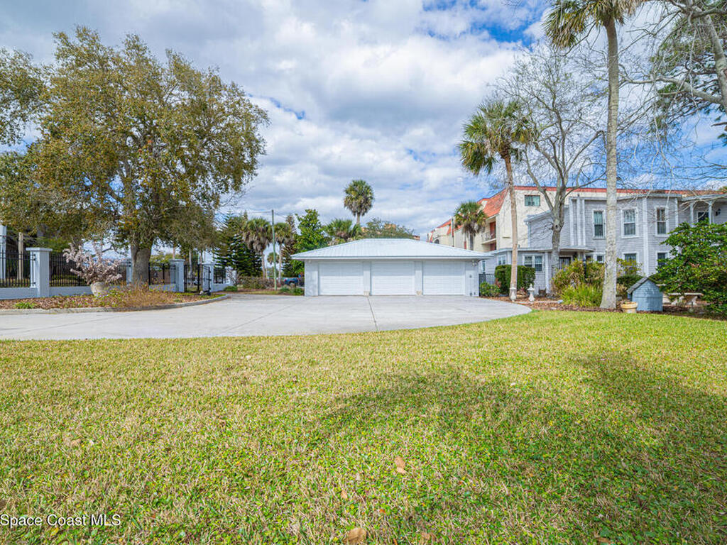 527 Indian River Avenue, Titusville, FL 32796