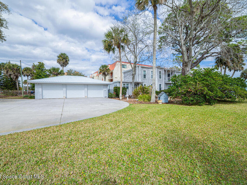 527 Indian River Avenue, Titusville, FL 32796
