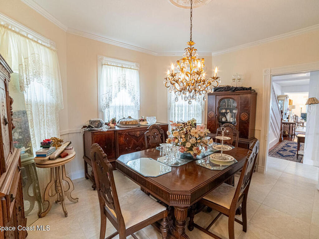 527 Indian River Avenue, Titusville, FL 32796