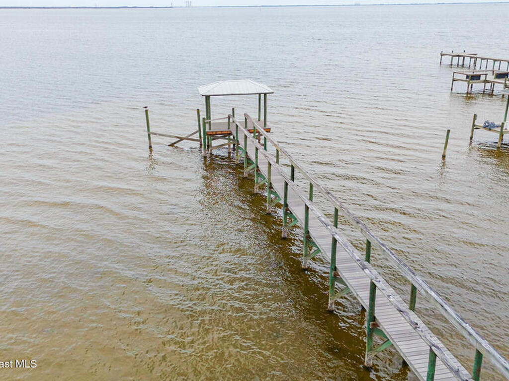 527 Indian River Avenue, Titusville, FL 32796