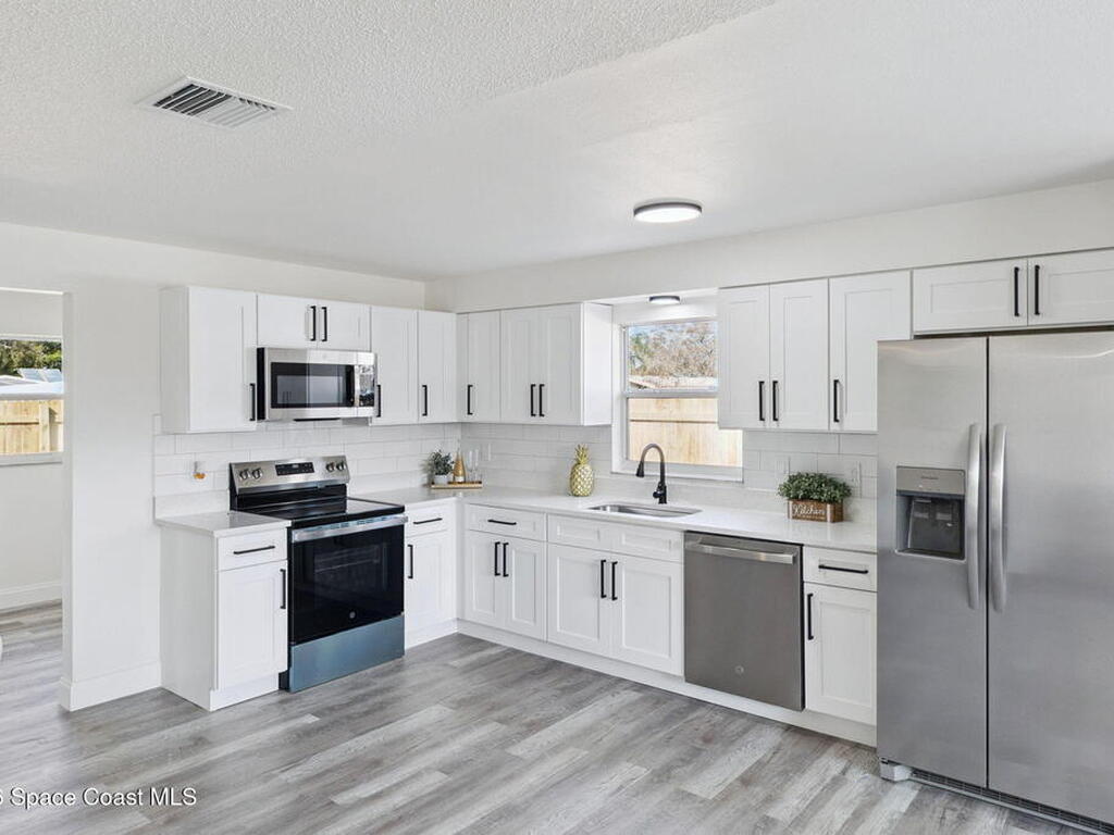 1430 James Avenue, Merritt Island, FL 32952