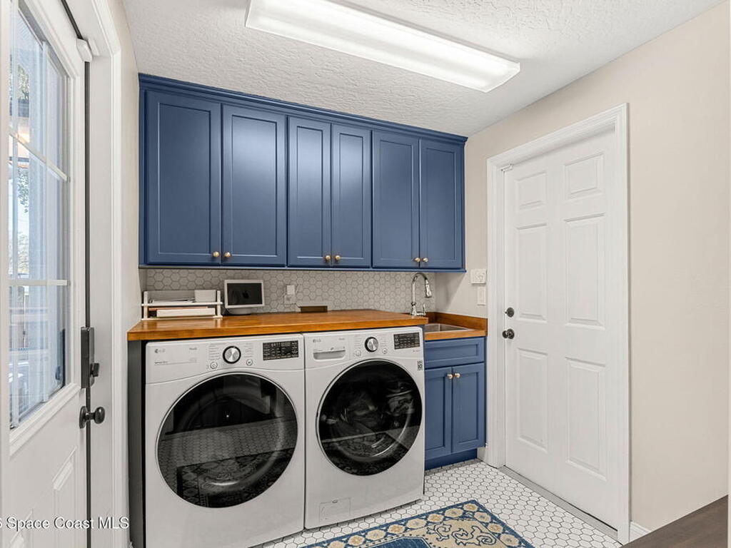 1050 Shady Lane, Merritt Island, FL 32952