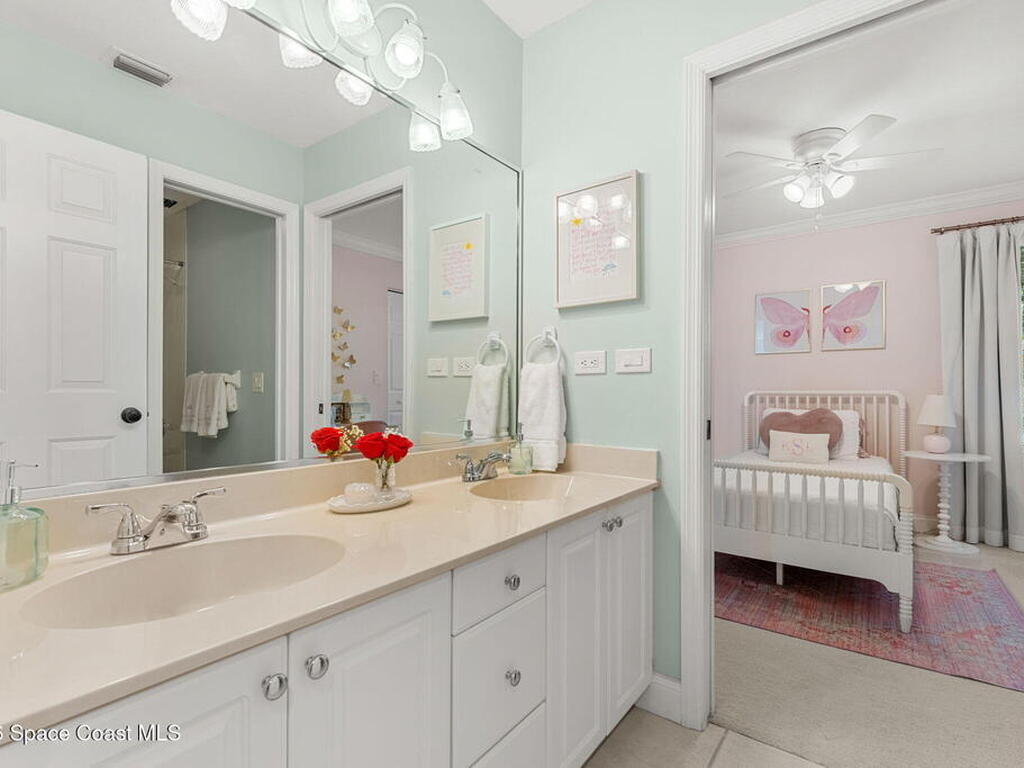 1050 Shady Lane, Merritt Island, FL 32952