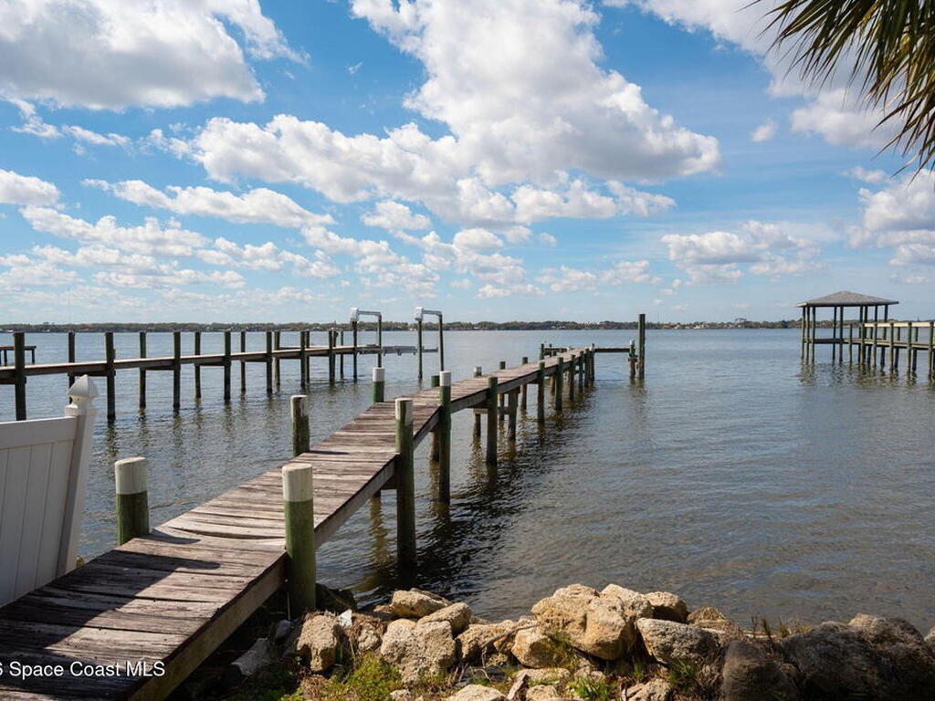 1050 Shady Lane, Merritt Island, FL 32952