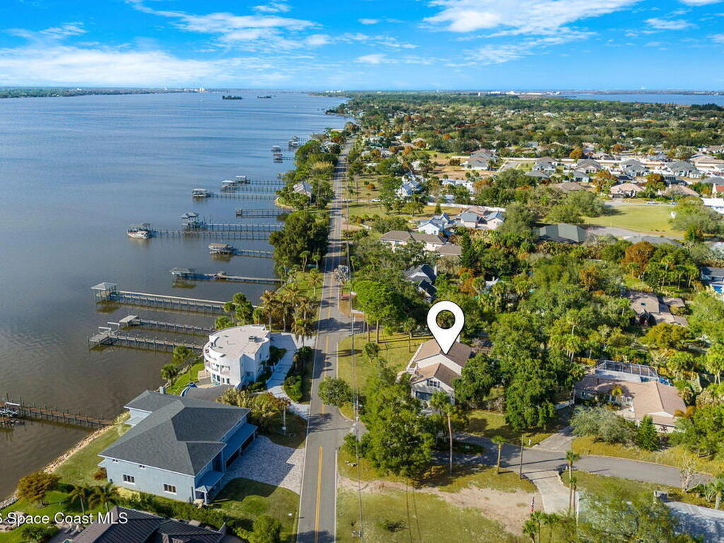 1050 Shady Lane, Merritt Island, FL 32952