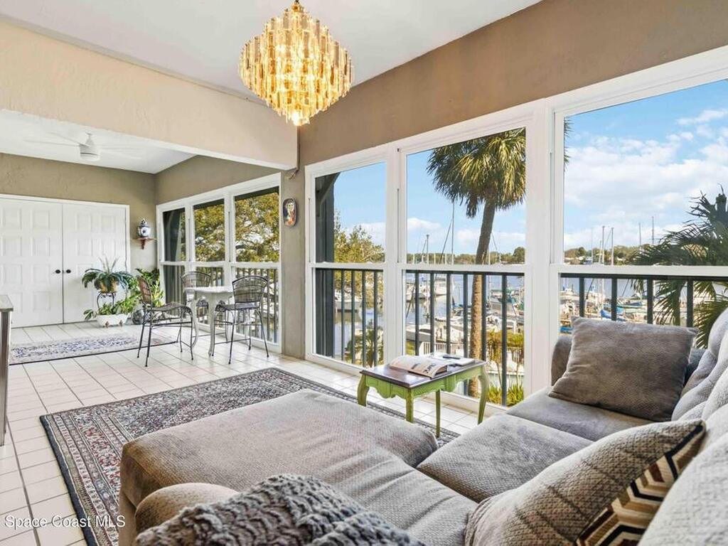 905 N Harbor City Boulevard, Melbourne, FL 32935