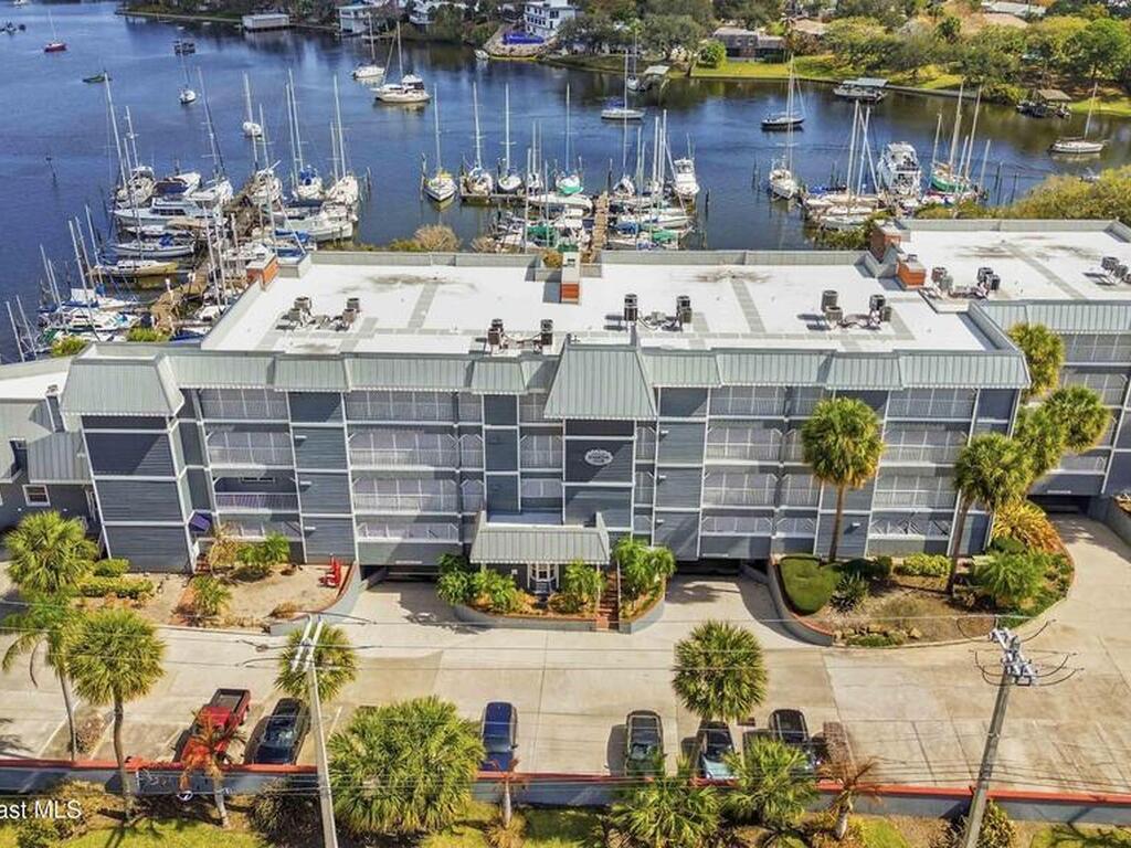 905 N Harbor City Boulevard, Melbourne, FL 32935