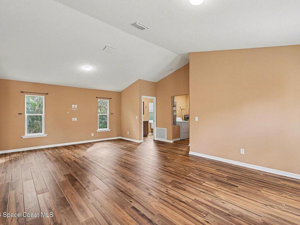 683 Old Oak Street, Melbourne, FL 32935