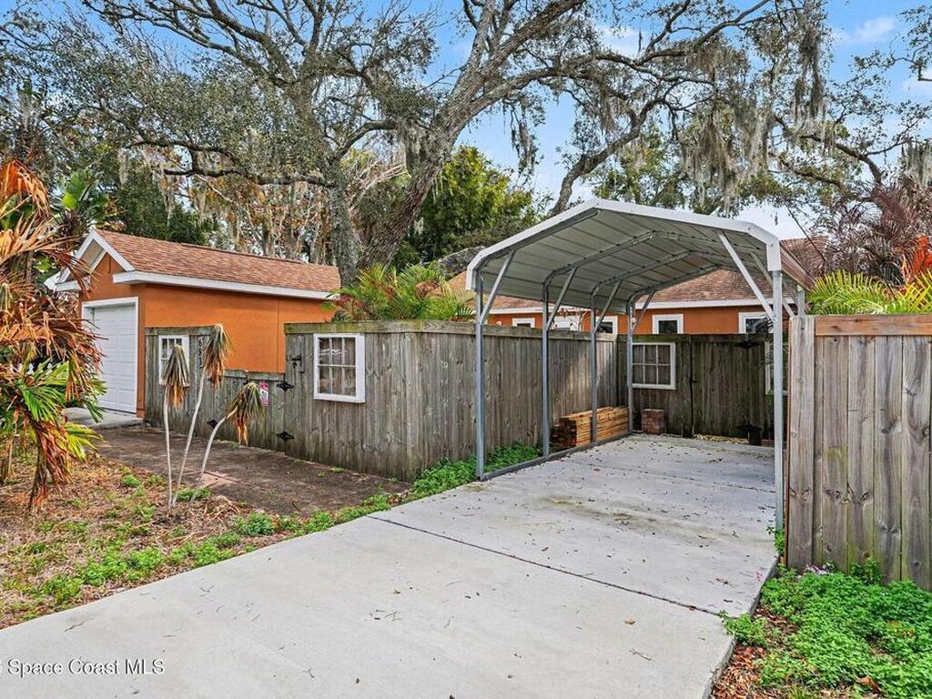 683 Old Oak Street, Melbourne, FL 32935