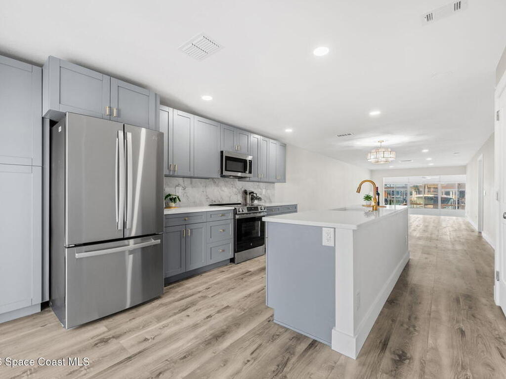 651 Boca Ciega Point Boulevard, St. Petersburg, FL 33709