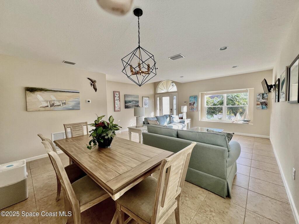 1728 Berkshire Circle, Vero Beach, FL 32968