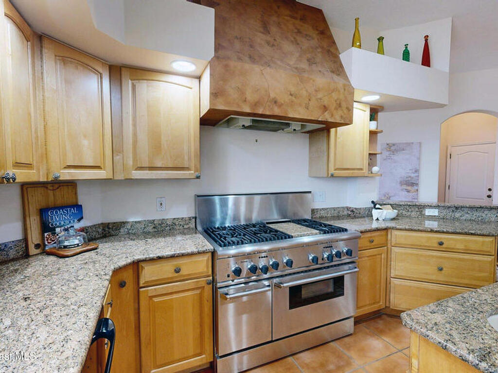 650 Loggerhead Island Drive, Satellite Beach, FL 32937