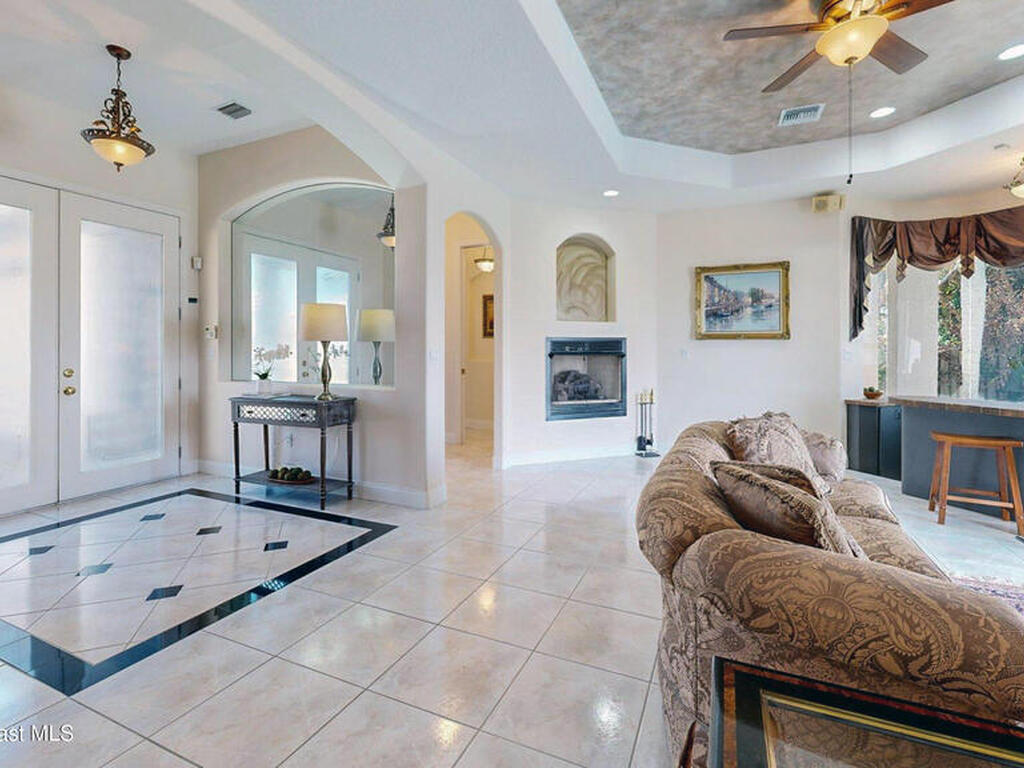 650 Loggerhead Island Drive, Satellite Beach, FL 32937