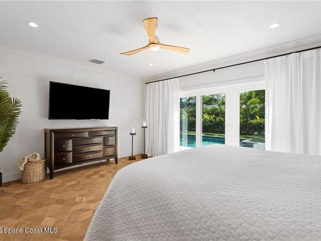 4120 Indian River Drive, Vero Beach, FL 32963