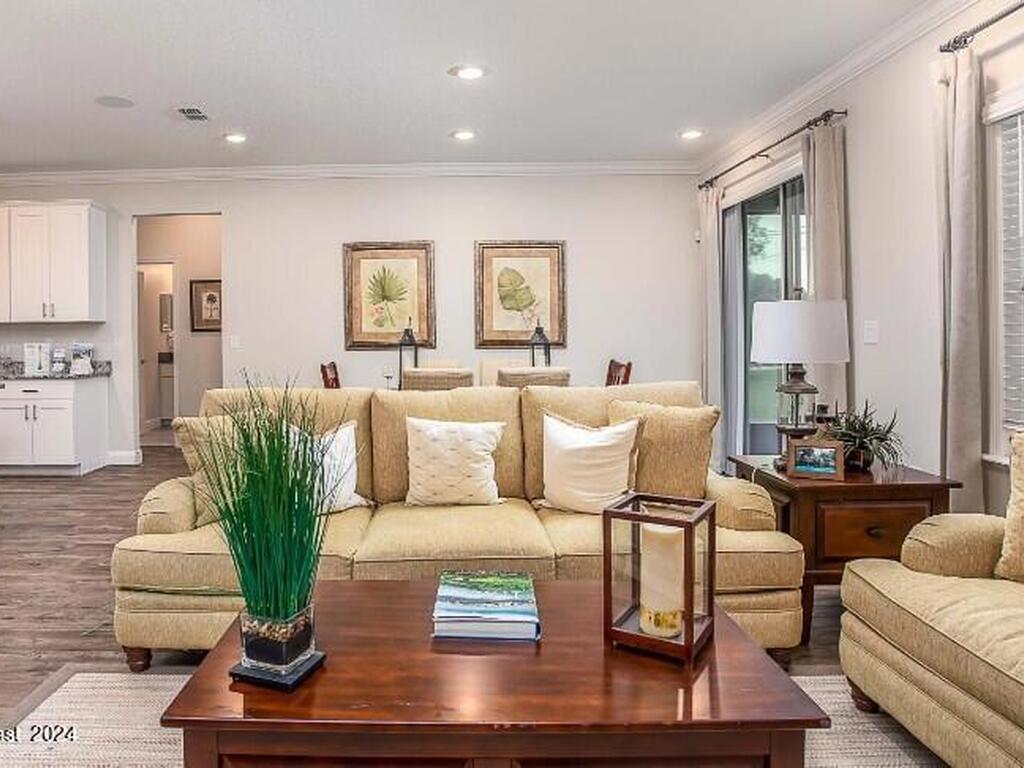 8745 101st Court, Vero Beach, FL 32967