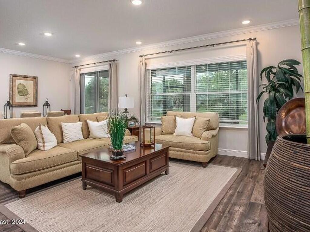 8745 101st Court, Vero Beach, FL 32967