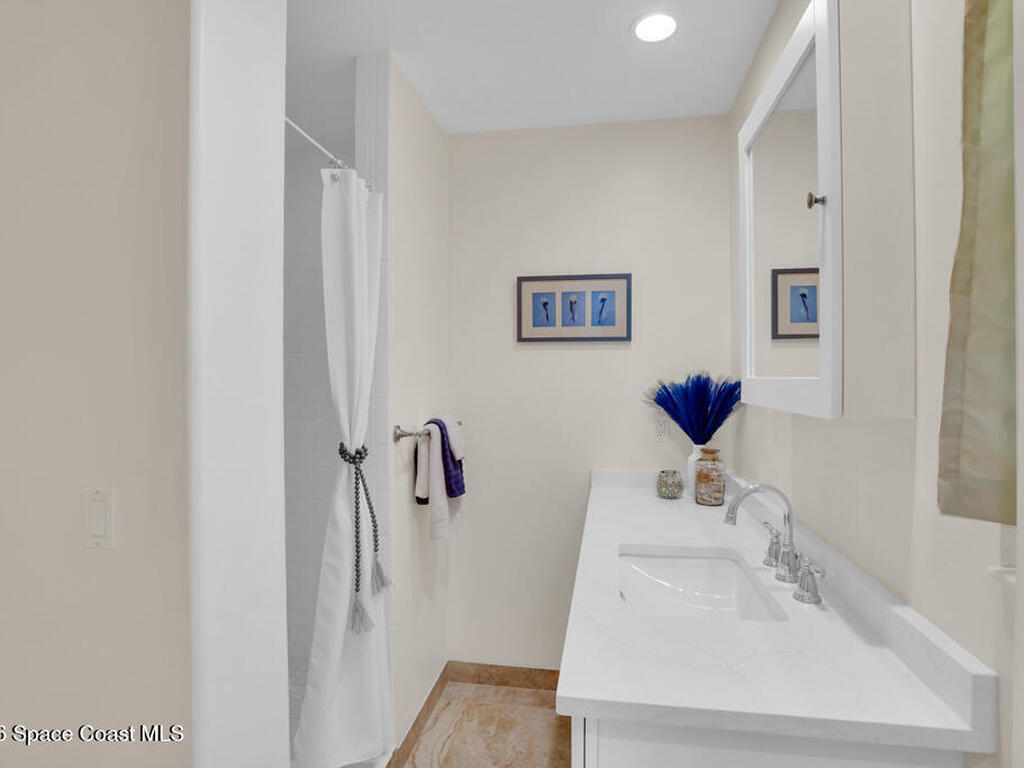 912 Coquina Lane, Vero Beach, FL 32963