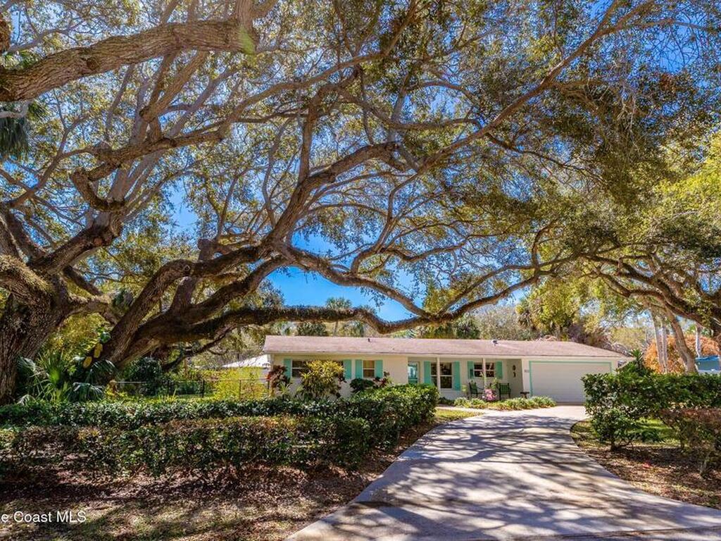 912 Coquina Lane, Vero Beach, FL 32963