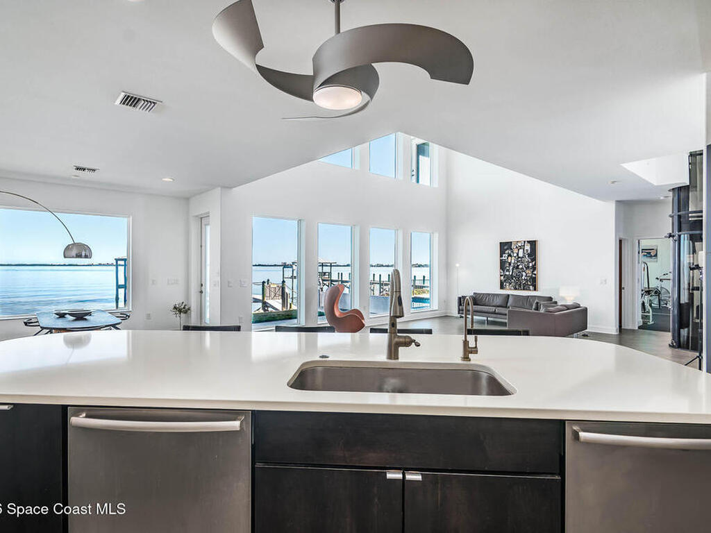 1870 Harbor Point Drive, Merritt Island, FL 32952