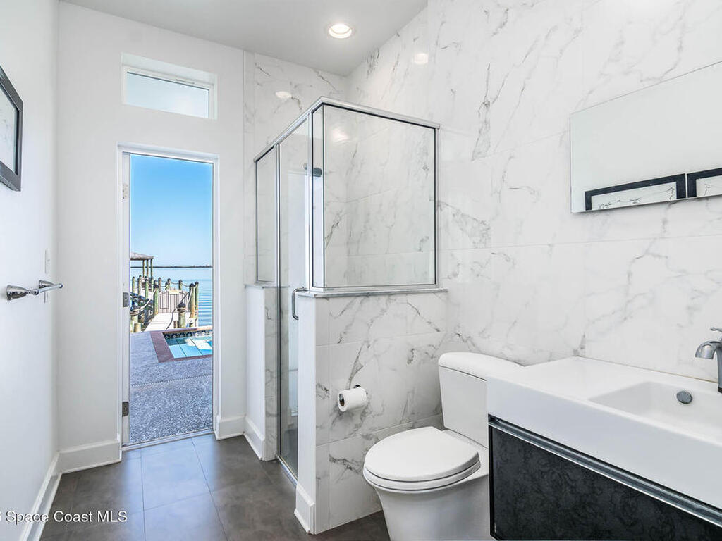 1870 Harbor Point Drive, Merritt Island, FL 32952