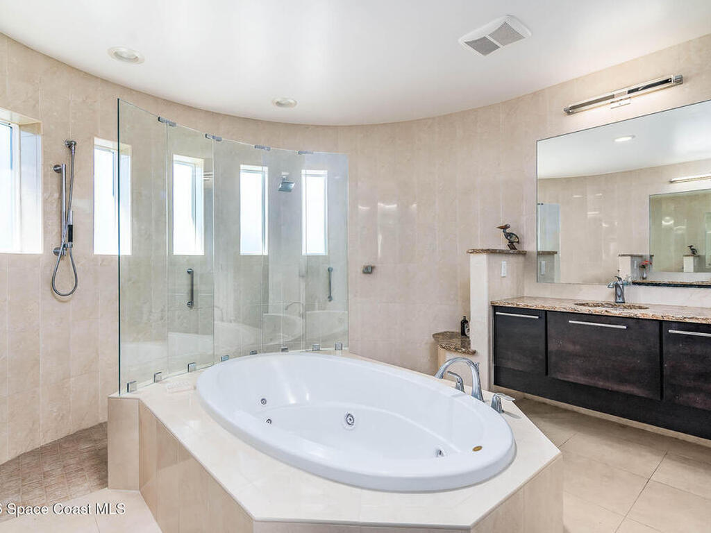 1870 Harbor Point Drive, Merritt Island, FL 32952