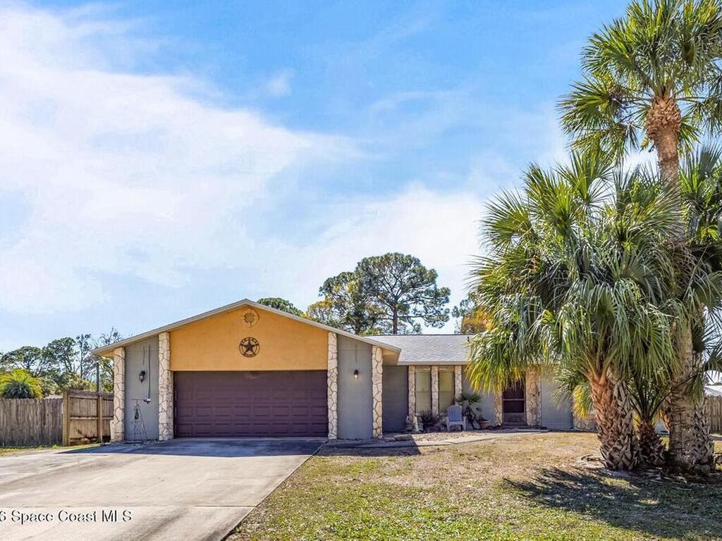4651 N Friday Circle, Cocoa, FL 32926